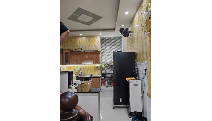Nhà Khu Phân Lô Nguyễn Ảnh Thủ, 60m2 Xây 3 Tầng Cốt Thép, Giá Rẻ Chỉ 5.4 Tỷ.